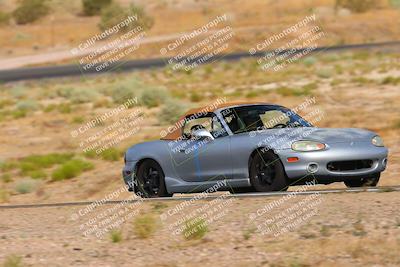 media/Jun-01-2025-CalClub SCCA (Sun) [[eae223c5dd]]/Group 1/Track Event 5/